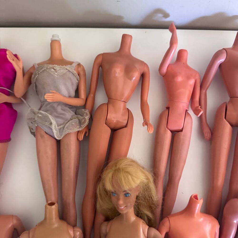 Vintage Barbie Ken Doll Parts Lot Heads Bodies Mattel TLC Repair 1970s 80s - Picture 3 of 7